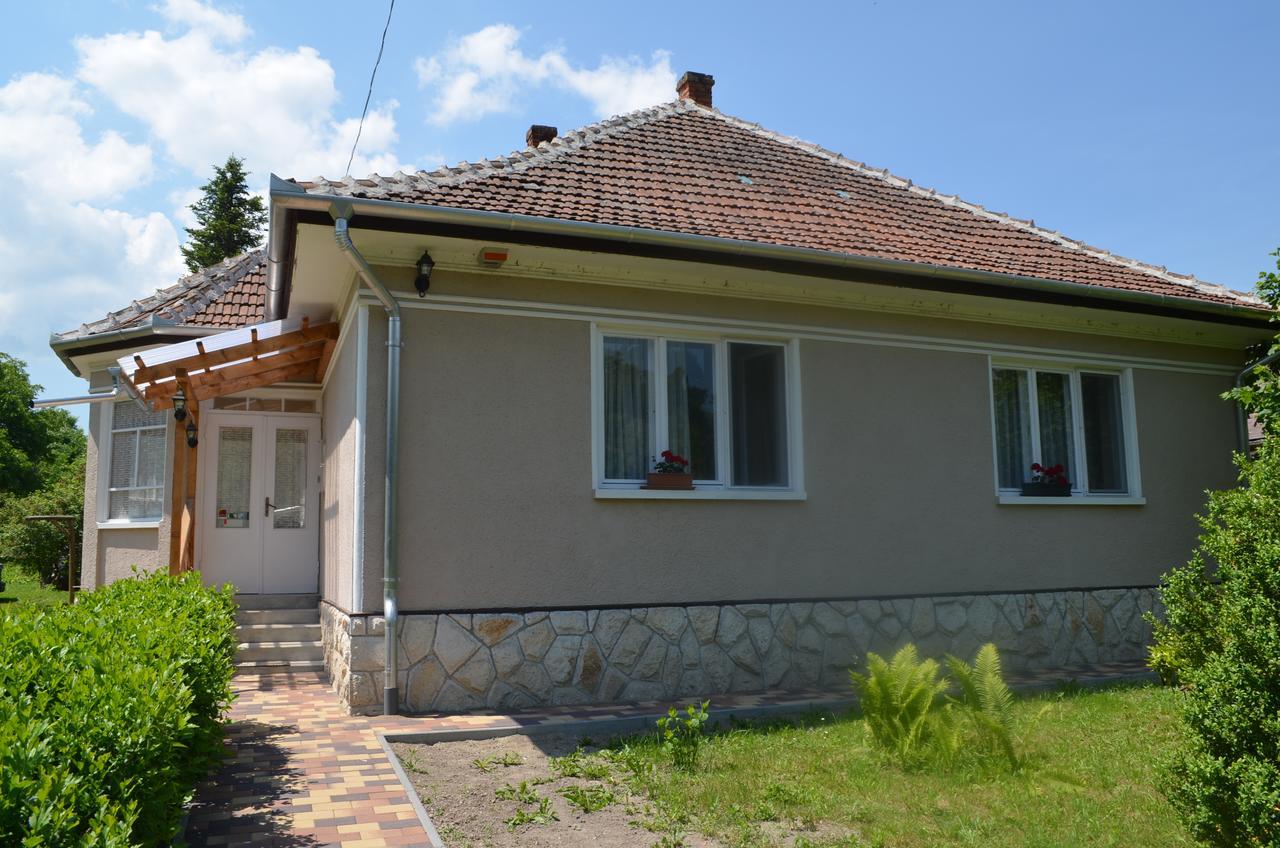 Örömvölgy Vendégház Bozsva Exterior foto